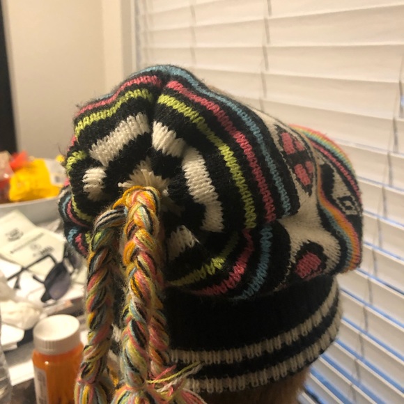 Place Bernie Womens Multi Color Knitting Warm Winter Hats Size 7/8 - Picture 8 of 9